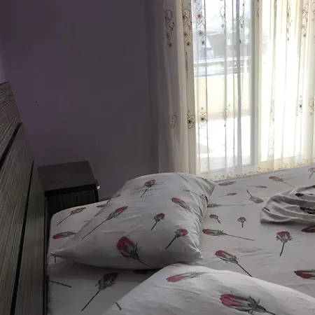 Adam Lungomare Lägenhet Vlorë
